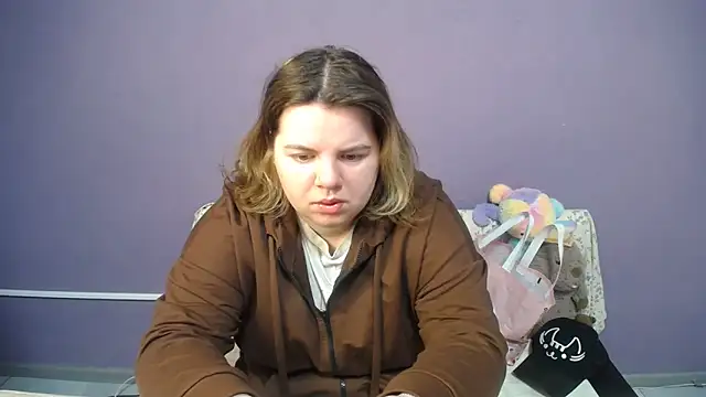 Snapshot of so_shy chatting on 05-12-26, 06:32 so shy online show from 05-12-26, 06:32