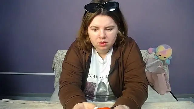 Snapshot of so_shy chatting on 05-16-26, 06:10 so shy online show from 05-16-26, 06:10
