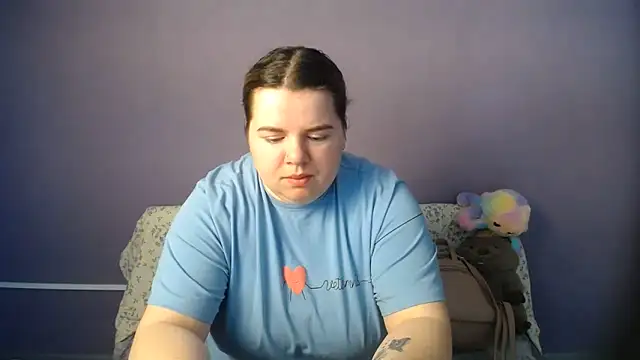 Snapshot of so_shy chatting on 06-09-26, 06:14 so shy online show from 06-09-26, 06:14