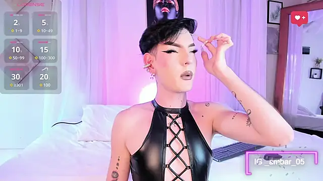 Snapshot of Ambar_Jhones chatting on 01-20-25, 08:18 Ambar Jhones online show from 01-20-25, 08:18