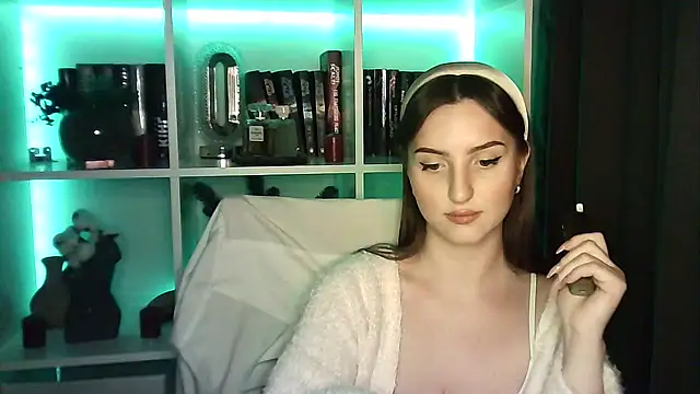 X Alisa online show from 03-31-26, 06:30