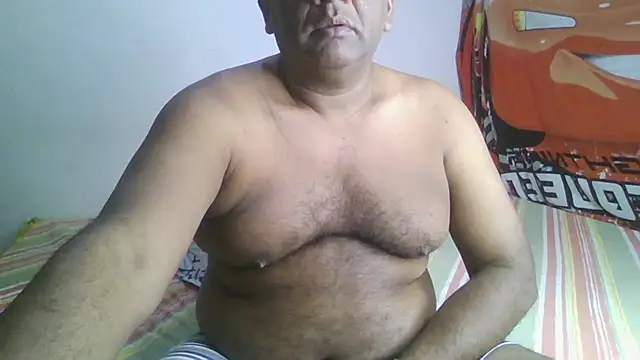 Snapshot of Beargryzzly chatting on 01-26-25, 03:48 Beargryzzly online show from 01-26-25, 03:48