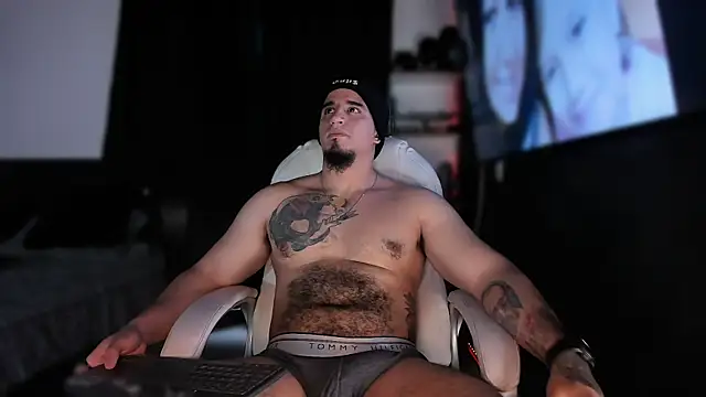 kingbear777 online show from 12-24-24, 06:17