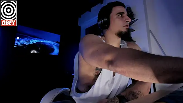 kingbear777 online show from 10-03-25, 01:57