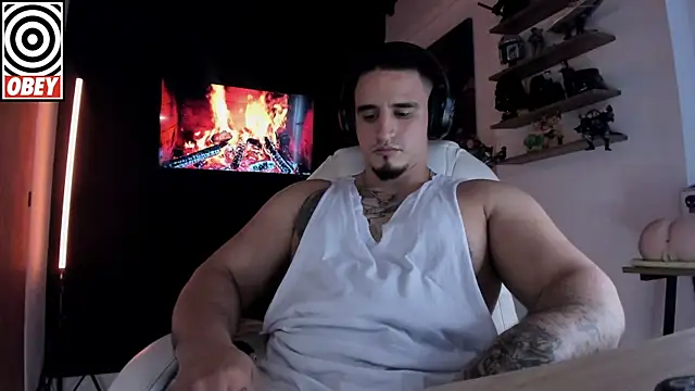 kingbear777 online show from 11-06-25, 08:04