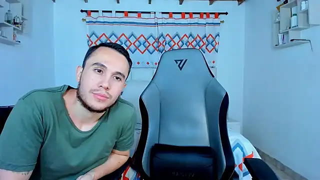 xxx sweet couple  online show from 12-17-24, 04:56