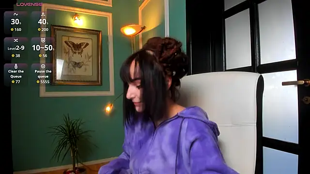 1Munique online show from 10-13-25, 02:06