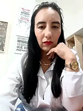 Snapshot of christine-x chatting on 01-11-25, 10:51 christine-x online show from 01-11-25, 10:51