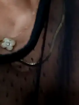 Snapshot of christine-x chatting on 01-21-25, 01:08 christine-x online show from 01-21-25, 01:08