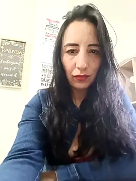 Snapshot of christine-x chatting on 02-18-25, 10:14 christine-x online show from 02-18-25, 10:14