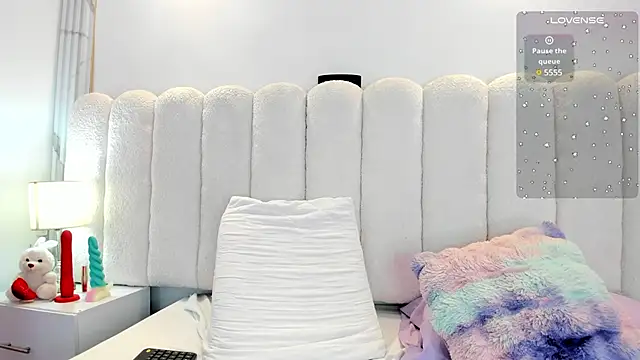 Mia rom11 online show from 02-28-25, 03:26