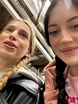 Melissa crazy online show from 11-18-25, 03:38