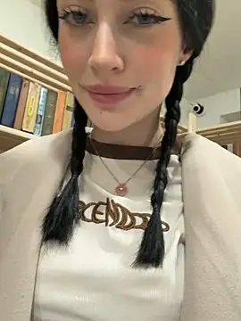 Melissa crazy online show from 04-23-26, 04:53