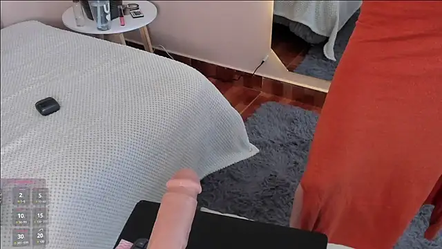 angieebaezz online show from 12-13-24, 01:44