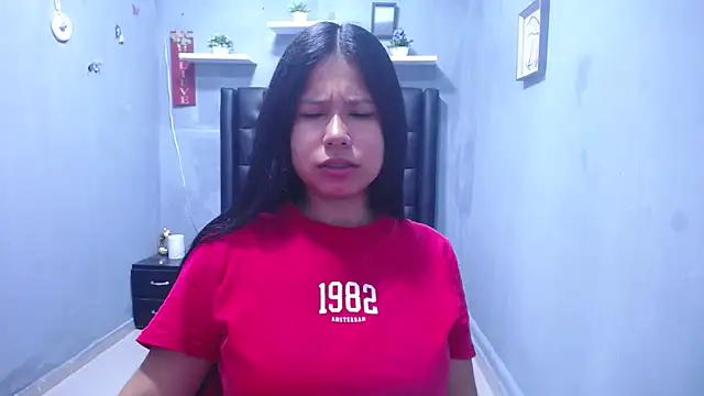 Letty Plugxo online show from 03-04-26, 01:28