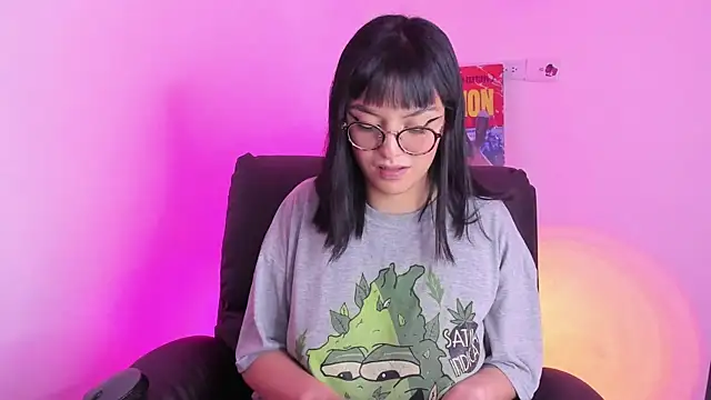 Collin Sam online show from 12-17-25, 05:24