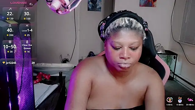 lexilove8 online show from 09-29-25, 03:22