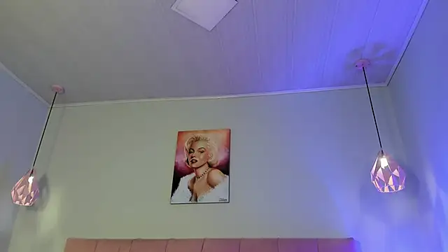 Snapshot of ScarletGV chatting on 11-29-25, 05:43 ScarletGV online show from 11-29-25, 05:43