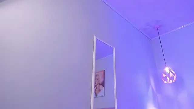 Snapshot of ScarletGV chatting on 12-01-25, 04:06 ScarletGV online show from 12-01-25, 04:06