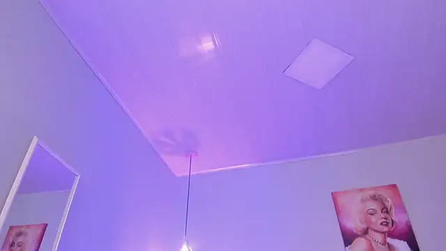 Snapshot of ScarletGV chatting on 12-04-25, 05:50 ScarletGV online show from 12-04-25, 05:50