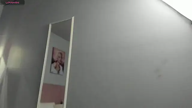 ScarletGV online show from 02-21-26, 05:41