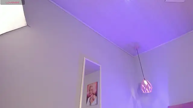 ScarletGV online show from 03-21-26, 05:45