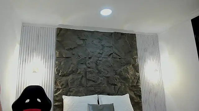 Snapshot of alice_greco chatting on 03-15-26, 07:25 alice greco online show from 03-15-26, 07:25