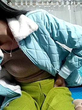 Snapshot of Sweet_Toy20 chatting on 11-24-25, 10:31 Sweet Toy20 online show from 11-24-25, 10:31