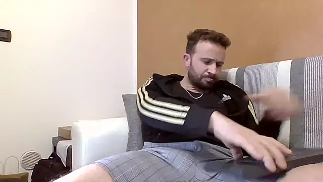 Snapshot of gilera250s chatting on 02-04-25, 07:22 gilera250s online show from 02-04-25, 07:22