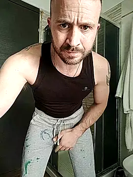 Snapshot of gilera250s chatting on 03-06-25, 04:07 gilera250s online show from 03-06-25, 04:07