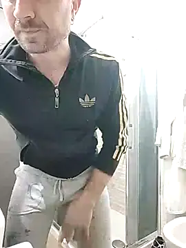 Snapshot of gilera250s chatting on 03-17-25, 08:51 gilera250s online show from 03-17-25, 08:51