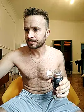 Snapshot of gilera250s chatting on 09-29-25, 09:14 gilera250s online show from 09-29-25, 09:14