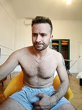 Snapshot of gilera250s chatting on 10-03-25, 01:19 gilera250s online show from 10-03-25, 01:19