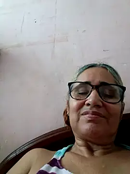  candi online show from 11-29-25, 01:25