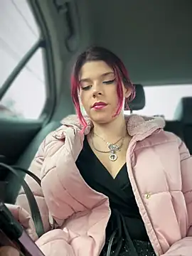 Snapshot of RiriRoseey chatting on 12-05-25, 08:45 RiriRoseey online show from 12-05-25, 08:45