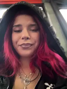 Snapshot of RiriRoseey chatting on 12-14-25, 09:14 RiriRoseey online show from 12-14-25, 09:14