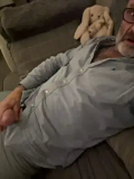 Snapshot of Shyboy817 chatting on 12-14-25, 08:24 Shyboy817 online show from 12-14-25, 08:24