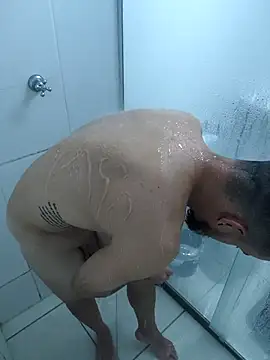 Snapshot of Amauri95 chatting on 02-02-26, 07:45 Amauri95 online show from 02-02-26, 07:45