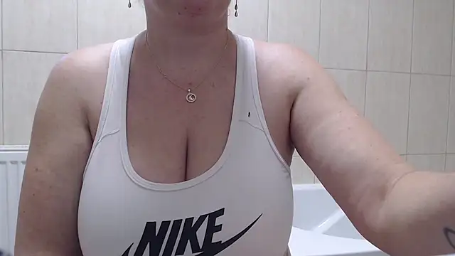 newamyy online show from 02-28-26, 06:25