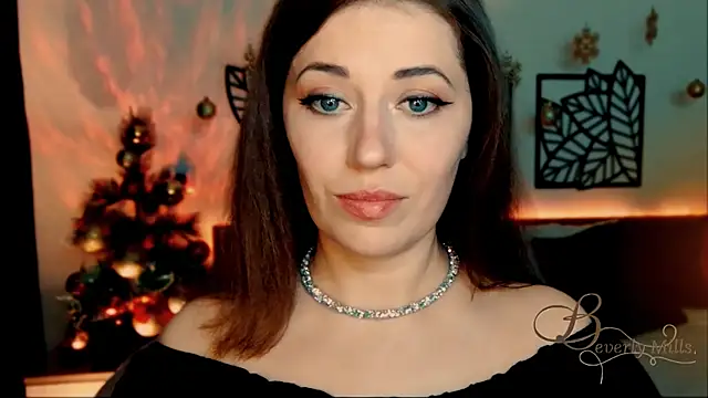 Snapshot of MissBeverlyMills chatting on 12-28-24, 06:08 MissBeverlyMills online show from 12-28-24, 06:08