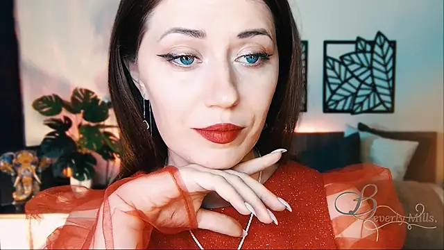 Snapshot of MissBeverlyMills chatting on 02-16-25, 10:10 MissBeverlyMills online show from 02-16-25, 10:10