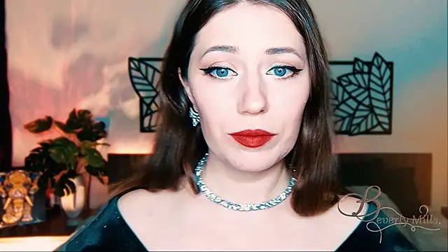 Snapshot of MissBeverlyMills chatting on 02-26-25, 03:08 MissBeverlyMills online show from 02-26-25, 03:08