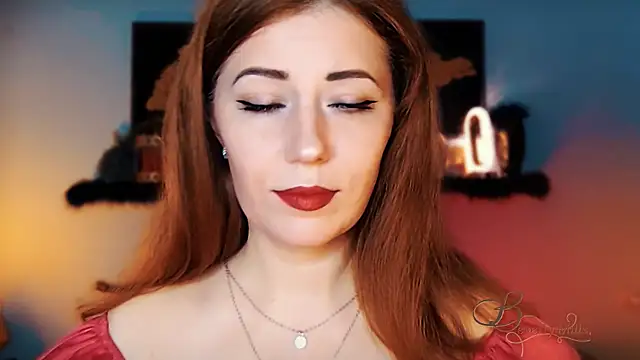 MissBeverlyMills online show from 11-20-25, 04:12