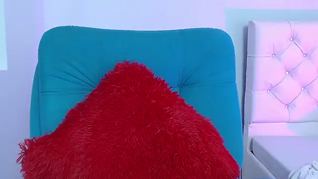 hantonella  online show from 01-08-25, 02:56