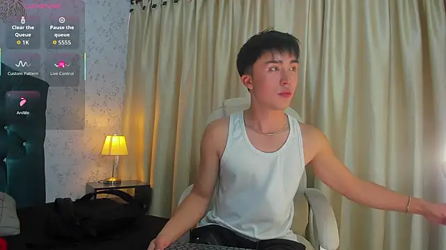 Snapshot of santi-fabulous chatting on 09-30-25, 09:53 santi-fabulous online show from 09-30-25, 09:53