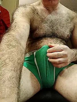 Snapshot of takcikarr chatting on 10-19-25, 01:28 takcikarr online show from 10-19-25, 01:28