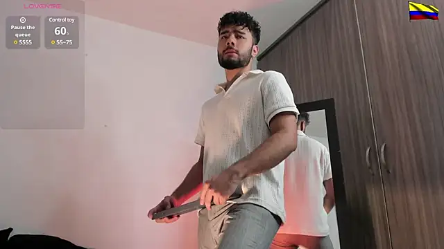 Snapshot of caprywilliams chatting on 01-24-25, 04:37 caprywilliams online show from 01-24-25, 04:37