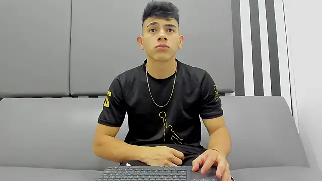 andrew rose  online show from 01-24-25, 03:11