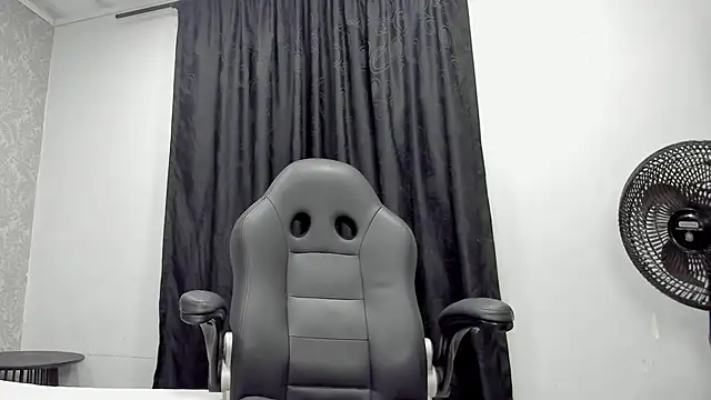 andrew rose  online show from 02-10-25, 07:49