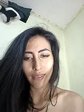 Snapshot of Anahi_cake chatting on 02-20-25, 04:57 Anahi cake online show from 02-20-25, 04:57